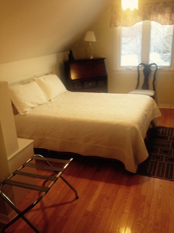 Mackenzie House B&B by Elevate Rooms Port Hawkesbury Zimmer foto