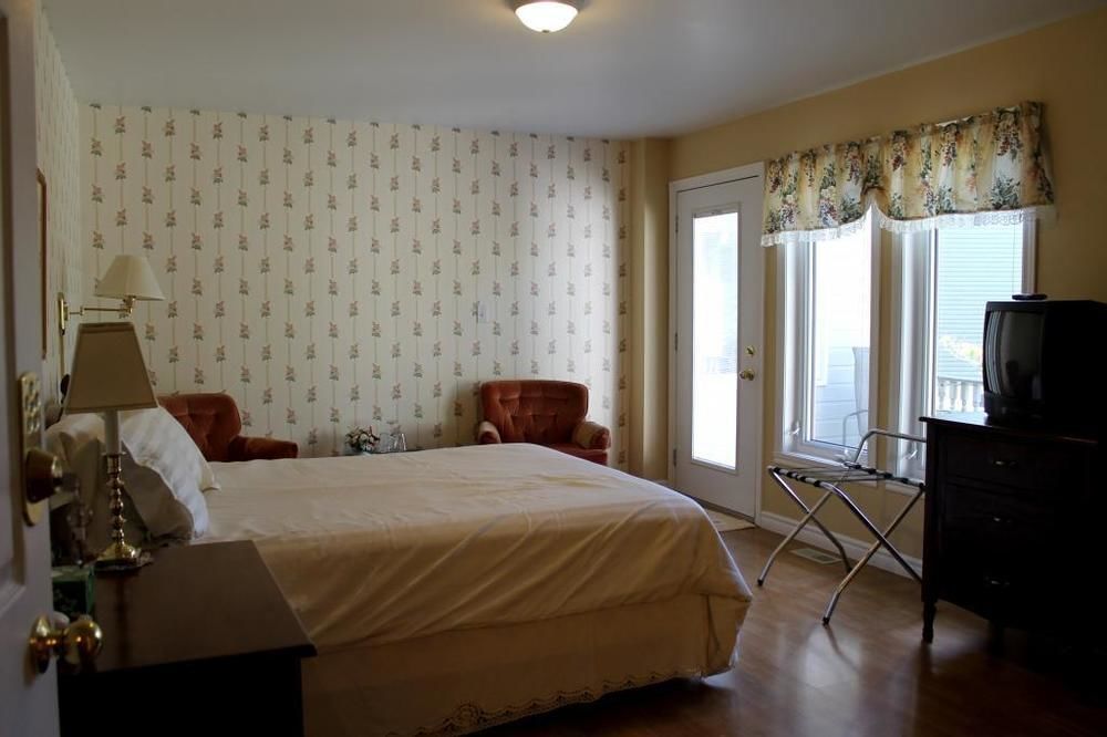 Mackenzie House B&B by Elevate Rooms Port Hawkesbury Exterior foto