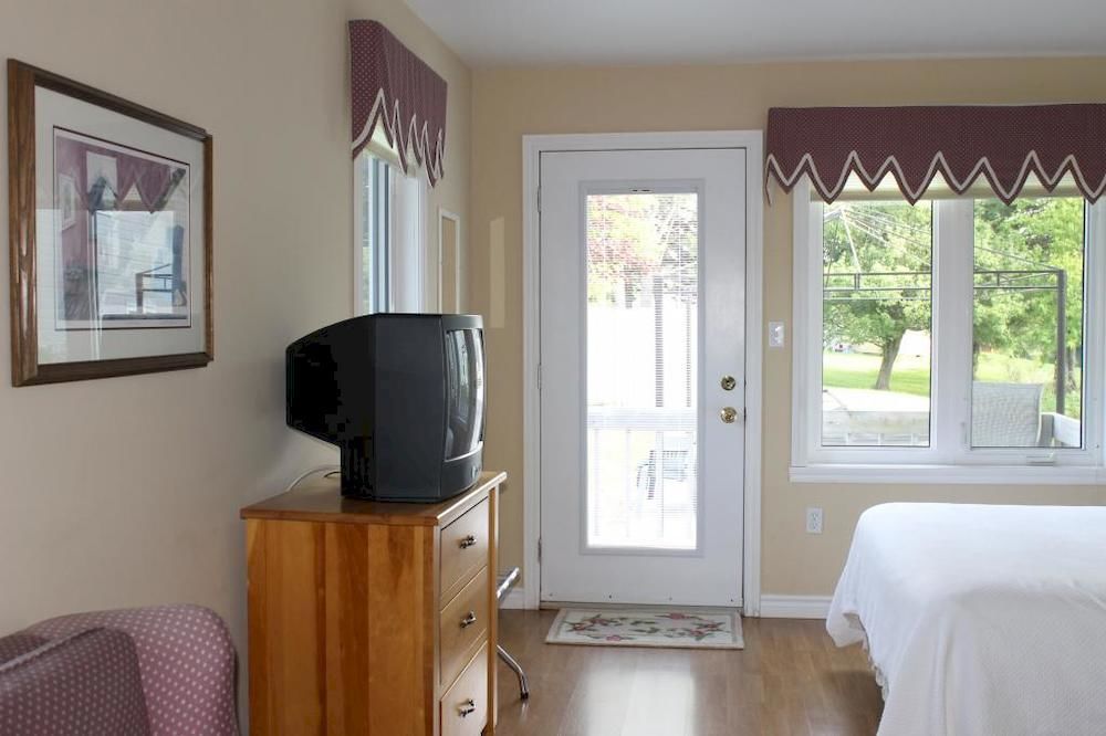 Mackenzie House B&B by Elevate Rooms Port Hawkesbury Exterior foto