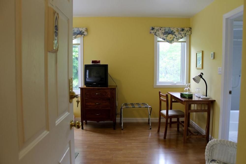 Mackenzie House B&B by Elevate Rooms Port Hawkesbury Exterior foto