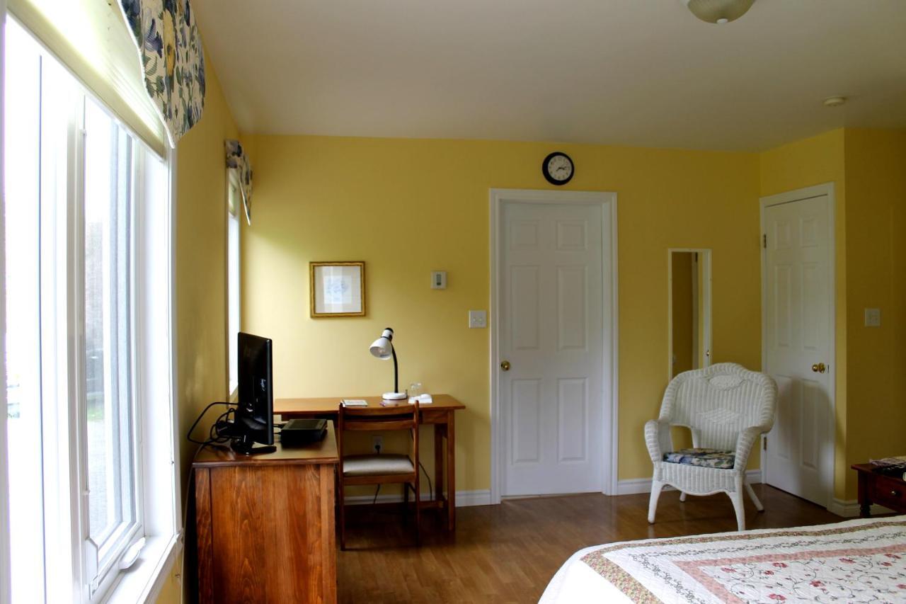 Mackenzie House B&B by Elevate Rooms Port Hawkesbury Exterior foto