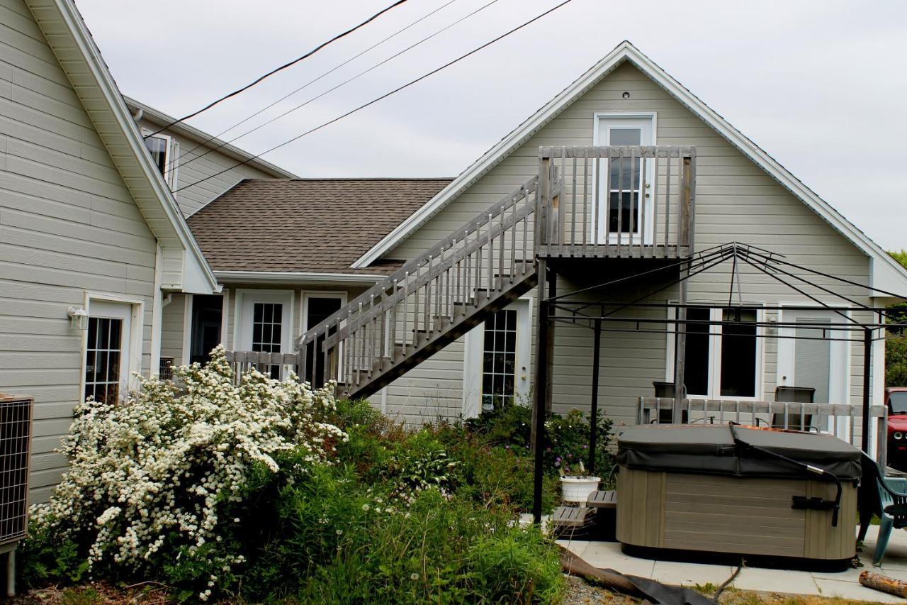 Mackenzie House B&B by Elevate Rooms Port Hawkesbury Exterior foto