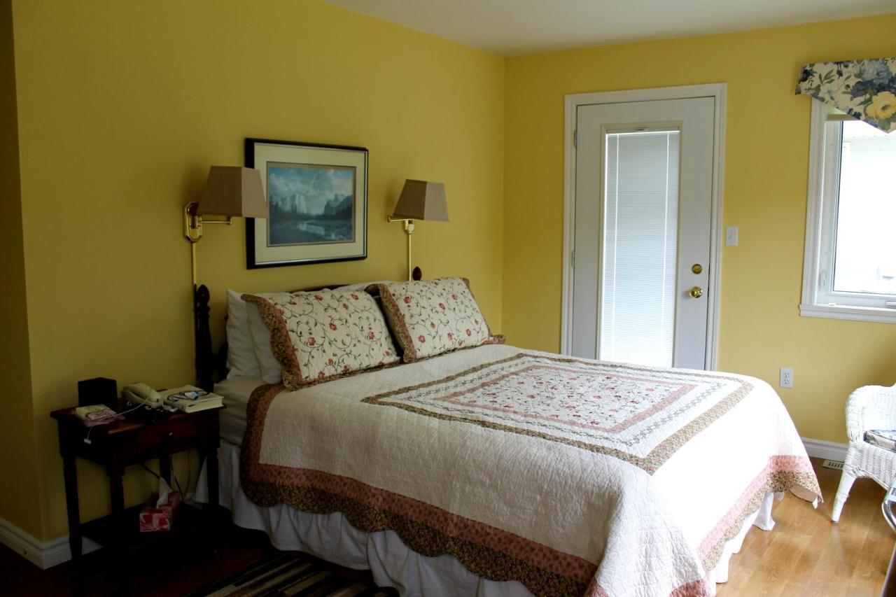 Mackenzie House B&B by Elevate Rooms Port Hawkesbury Exterior foto