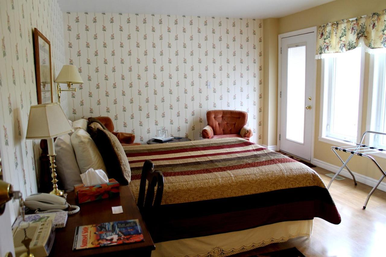 Mackenzie House B&B by Elevate Rooms Port Hawkesbury Exterior foto